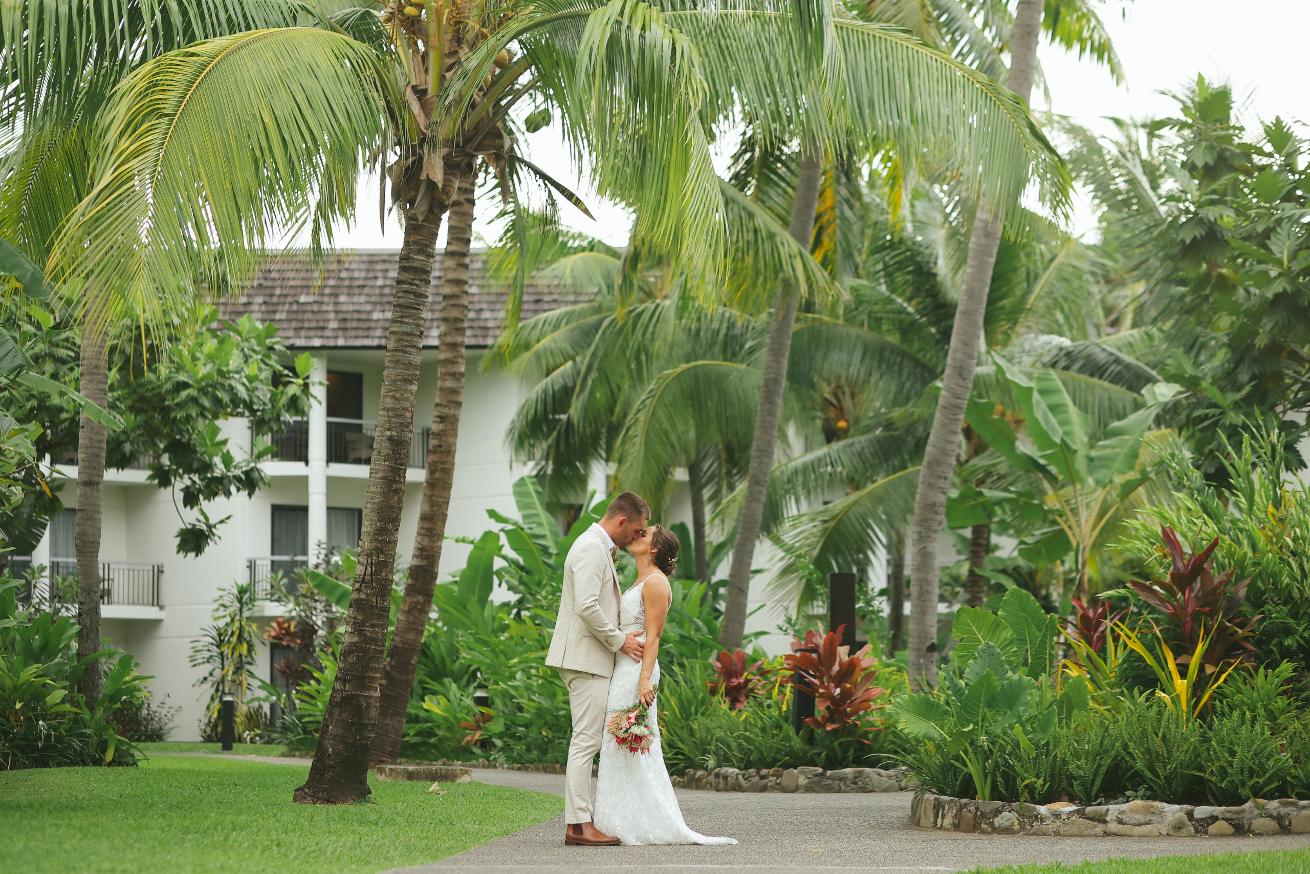Cheer Wedding Photography at Sofitel Fiji