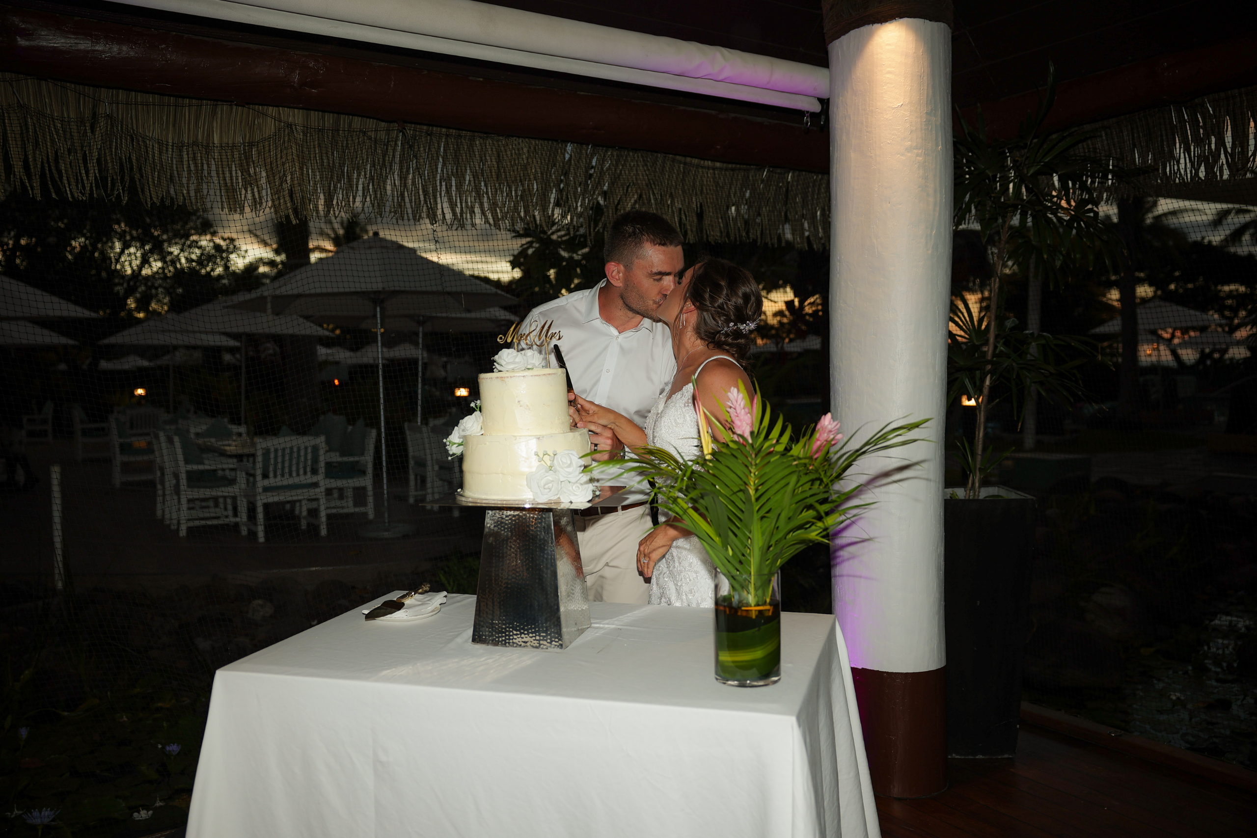 Cheer Wedding Photography at Sofitel Fiji