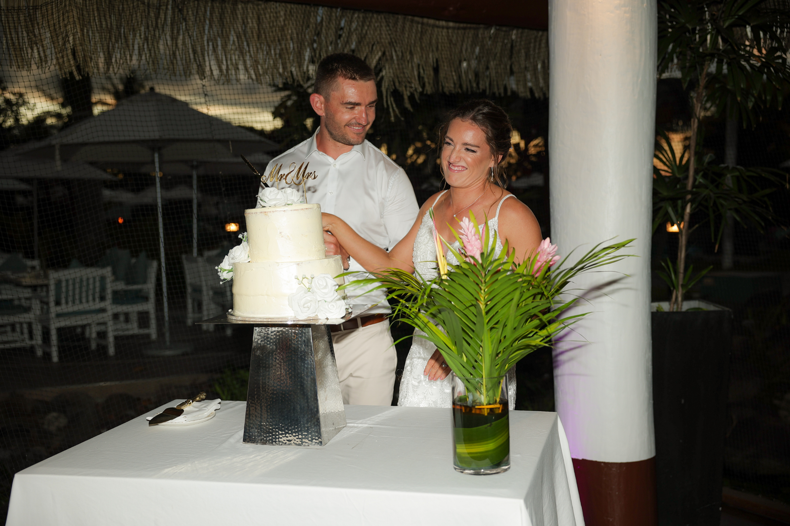 Cheer Wedding Photography at Sofitel Fiji